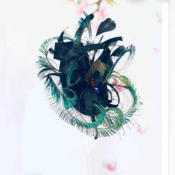 ❤️Stunning peacock feather facinator, brand new - Picture 4 of 8